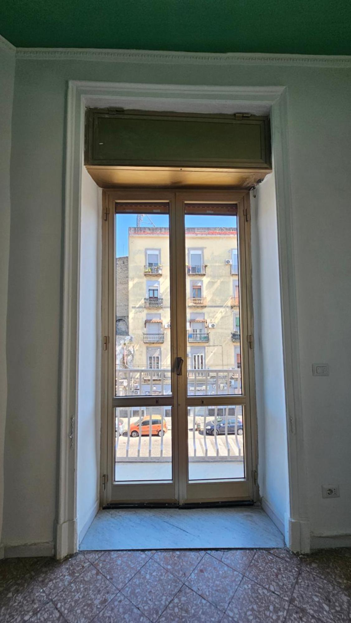 4 Balconies A Palazzo Fuga Neapel